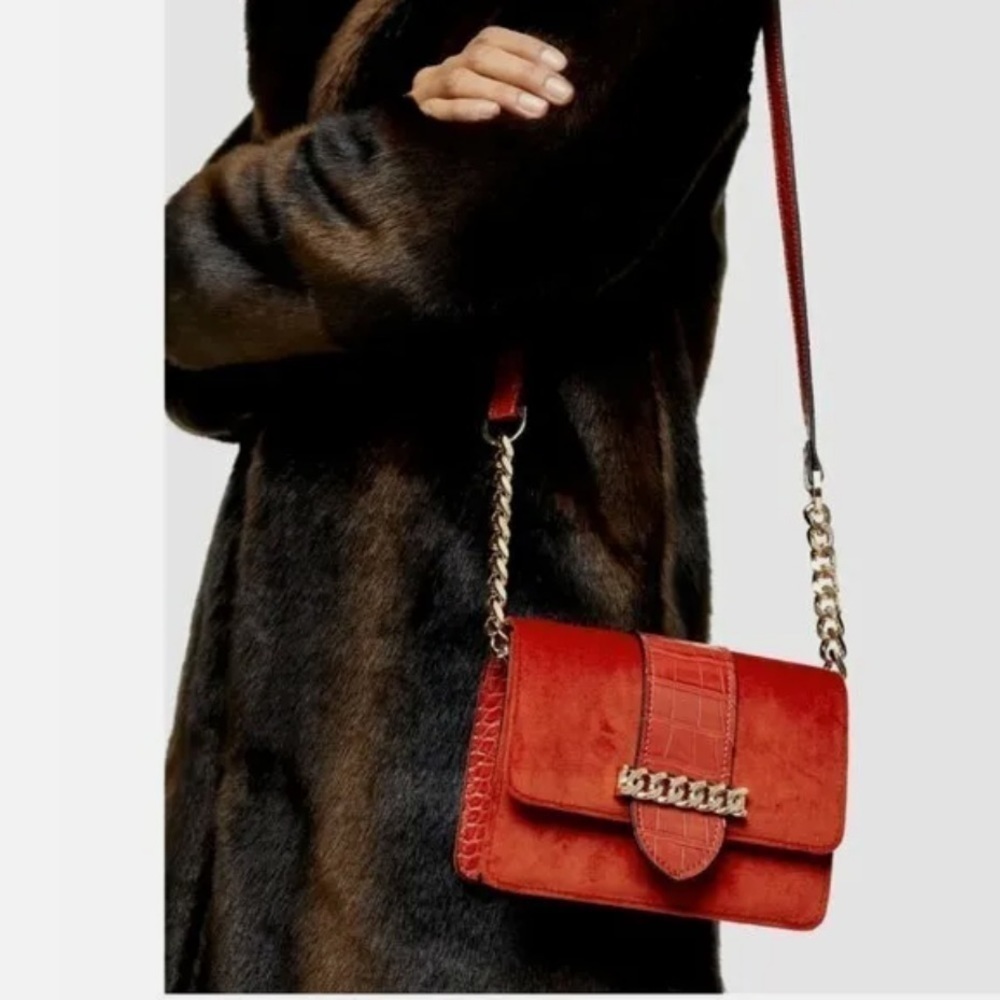 TopShop Nordstrom Como red velvet faux leather small bag . New.